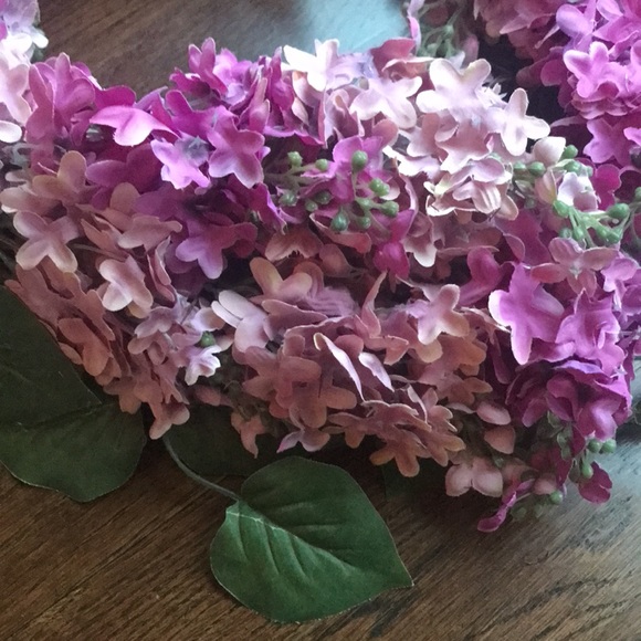 Faux hydrangea wreaths - Picture 4 of 13